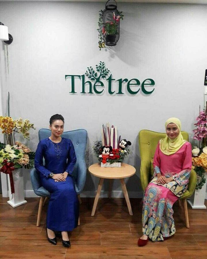 The Tree Hotel Muar Luaran gambar